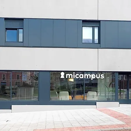 Micampus San Mames Students *
